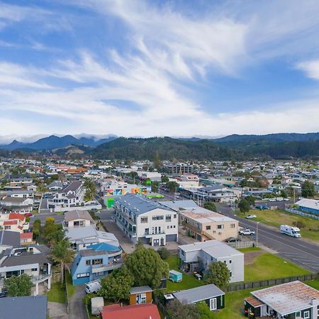 Coast Awhile - Whangamata Holiday Home Extérieur photo
